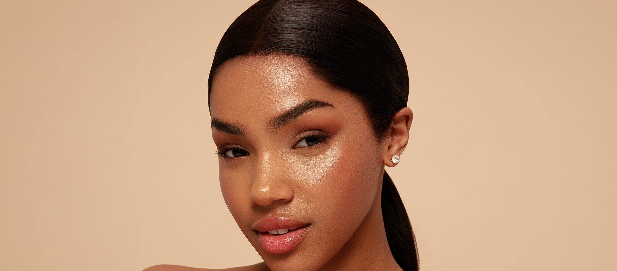 Cejas perfectas: el detalle que transforma tu mirada este 2026